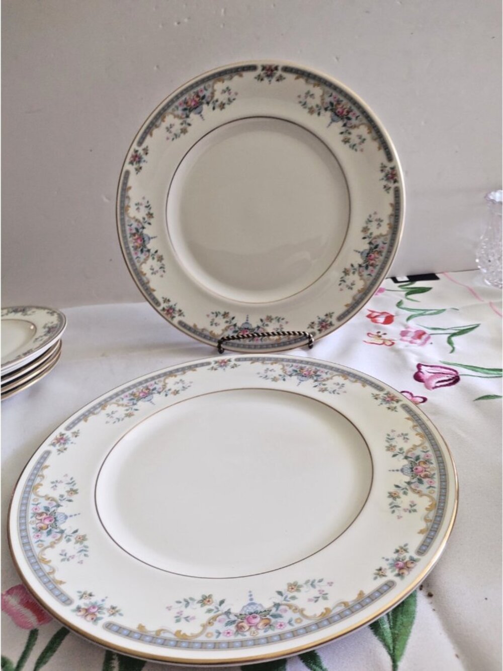 Vintage Royal Doulton Dinner Plates(2) Romance Collection Juliet H5077